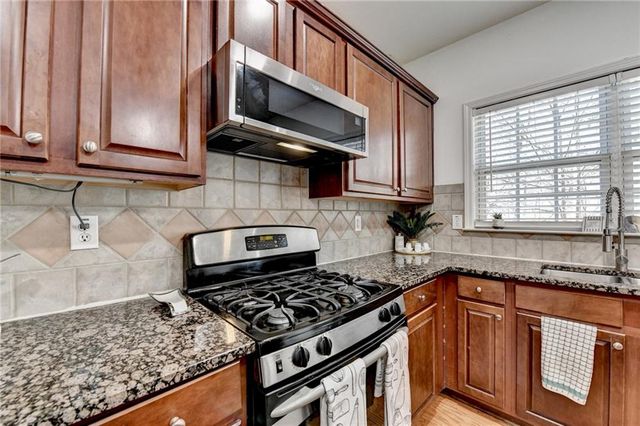 653 Prada Ct, Lawrenceville, GA 30043