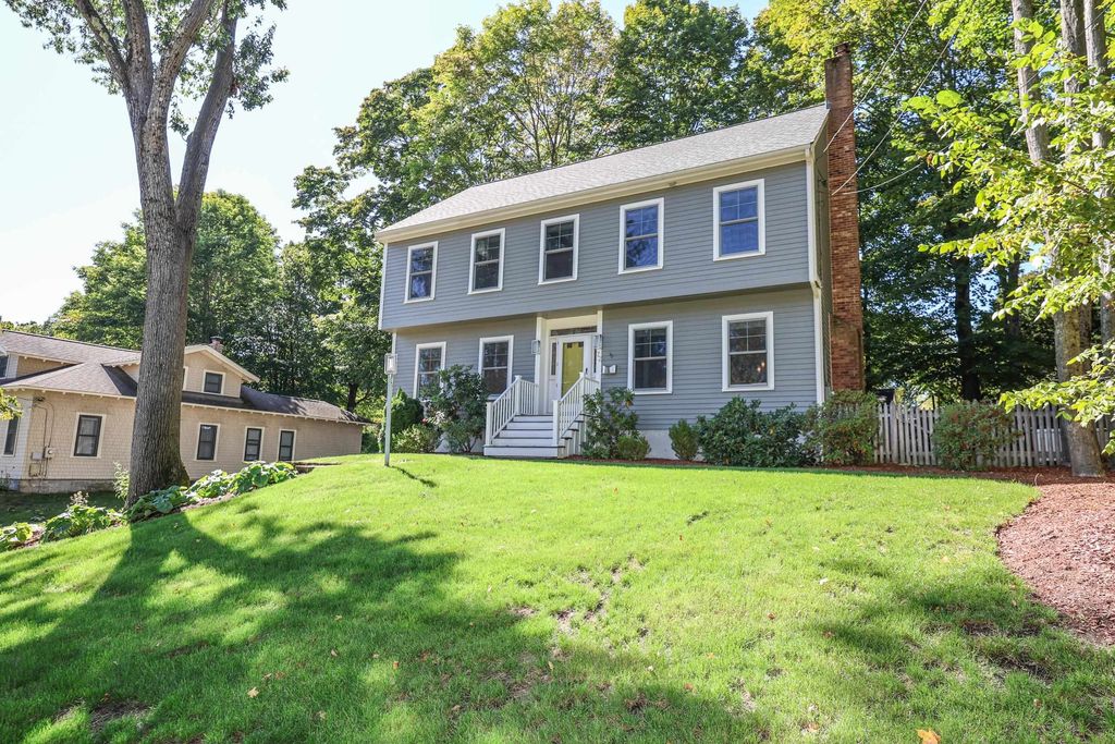 72 Wellington Street, Nashua, NH 03064