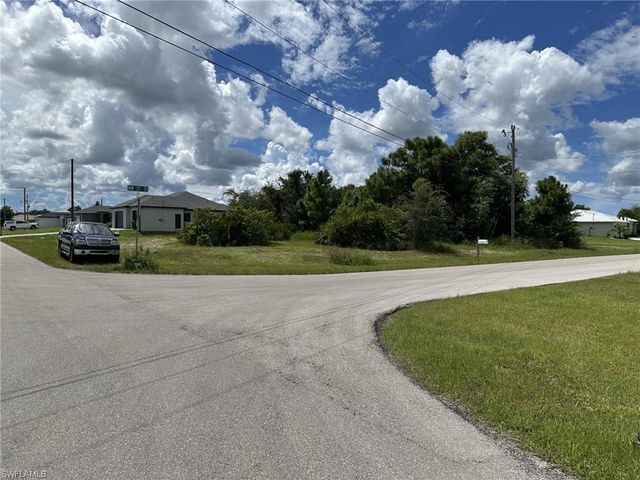 2430 21st ST, Cape Coral, FL 33993
