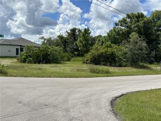 2430 21st ST, Cape Coral, FL 33993