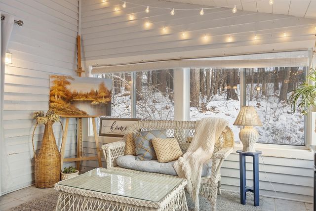 201 Oak Ridge Road, Plaistow, NH 03865