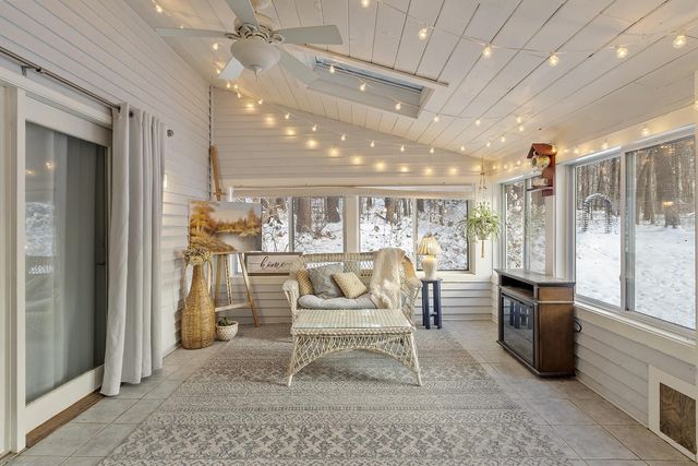 201 Oak Ridge Road, Plaistow, NH 03865