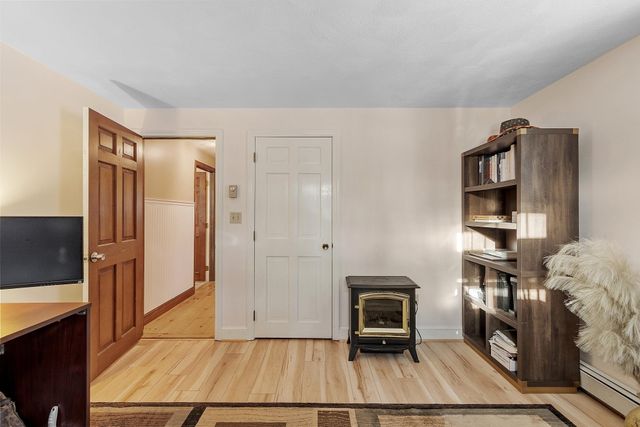 201 Oak Ridge Road, Plaistow, NH 03865