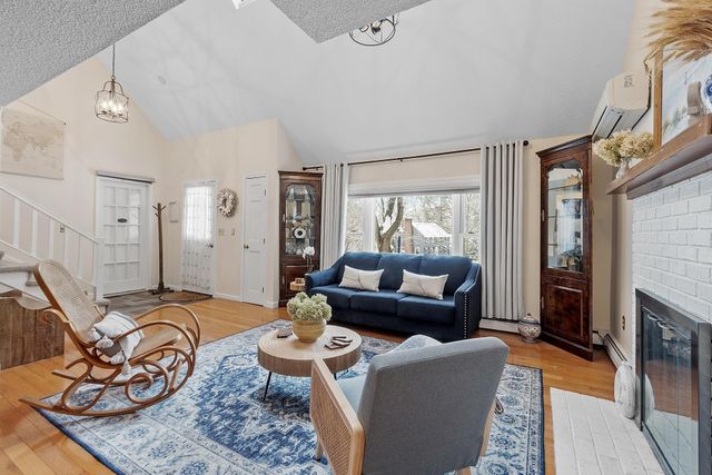 201 Oak Ridge Road, Plaistow, NH 03865