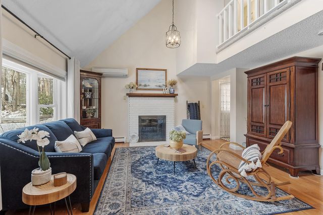 201 Oak Ridge Road, Plaistow, NH 03865