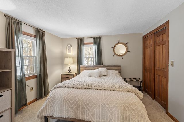 201 Oak Ridge Road, Plaistow, NH 03865