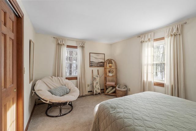 201 Oak Ridge Road, Plaistow, NH 03865