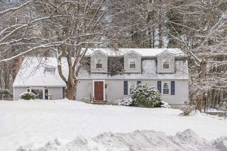 201 Oak Ridge Road, Plaistow, NH 03865