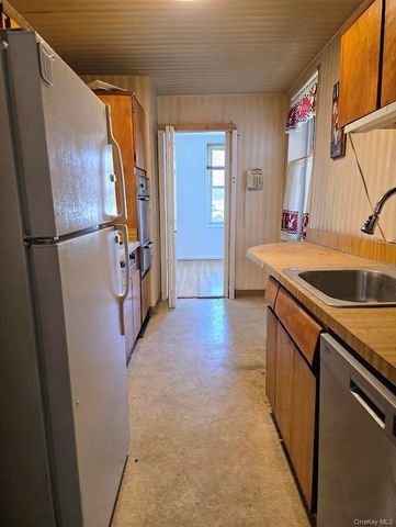 18-50 211th Street 1B, Bayside, NY 11360