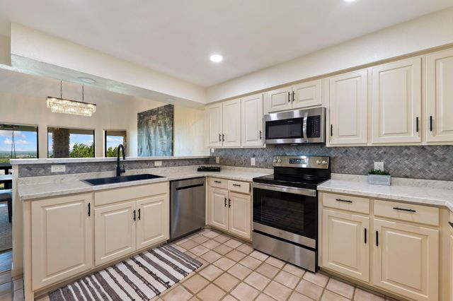 310 Dogie DR A, Horseshoe Bay, TX 78657