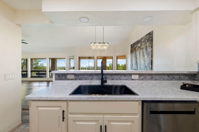 310 Dogie DR A, Horseshoe Bay, TX 78657