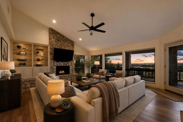 310 Dogie DR A, Horseshoe Bay, TX 78657