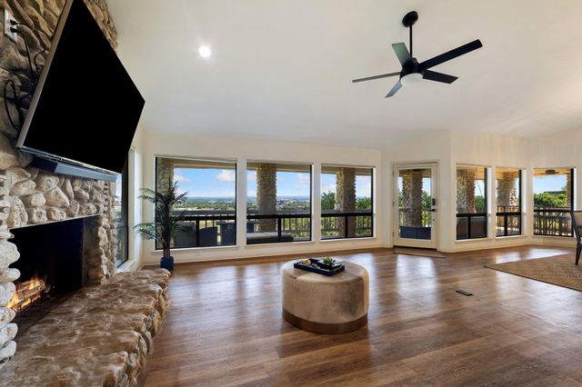 310 Dogie DR A, Horseshoe Bay, TX 78657