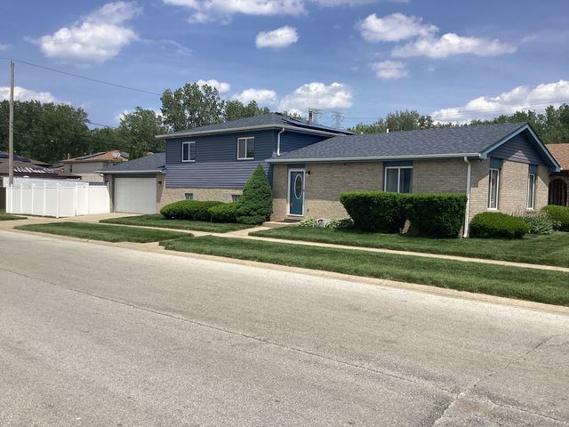1074 George Street, Calumet City, IL 60409
