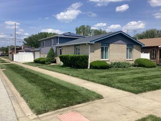 1074 George Street, Calumet City, IL 60409