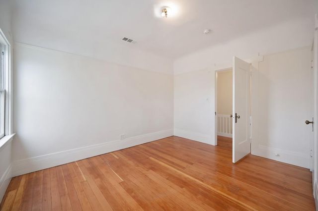 1333 33rd St, Sacramento, CA 95816