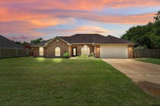 1354 Brad Circle, Lindale, TX 75771