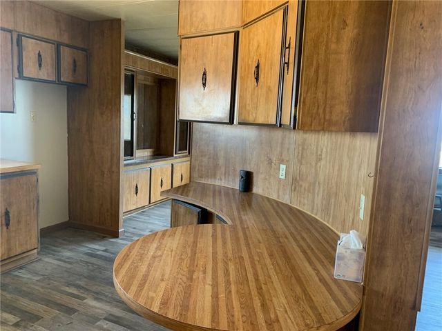 7587 W Unkar Drive, Golden Valley, AZ 86413