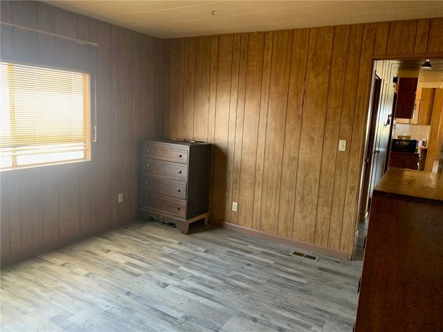 7587 W Unkar Drive, Golden Valley, AZ 86413