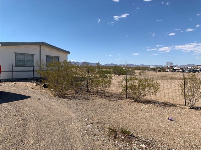 7587 W Unkar Drive, Golden Valley, AZ 86413