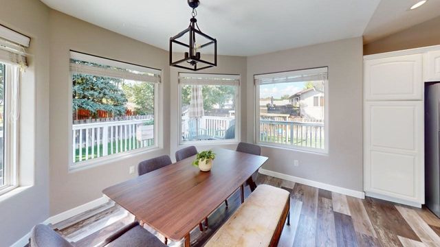 416 22nd St SW, Minot, ND 58701