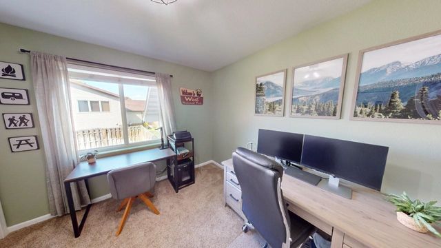 416 22nd St SW, Minot, ND 58701