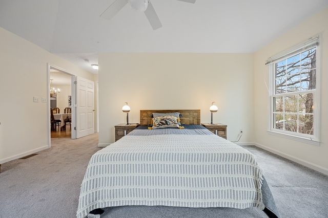 3 Quaker Way 40, Westborough, MA 01581