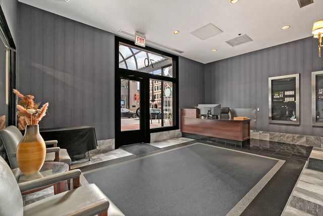 70 W Huron Street 1907, Chicago, IL 60654