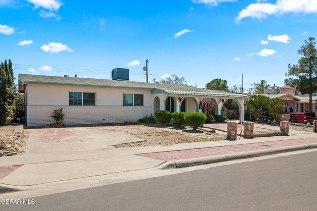 956 BURGESS Drive, El Paso, TX 79907