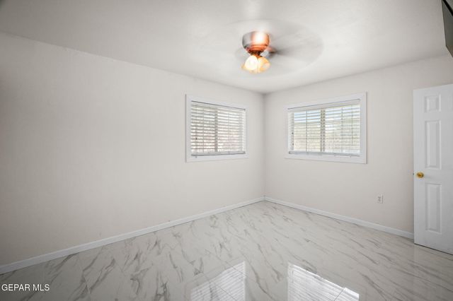 956 BURGESS Drive, El Paso, TX 79907