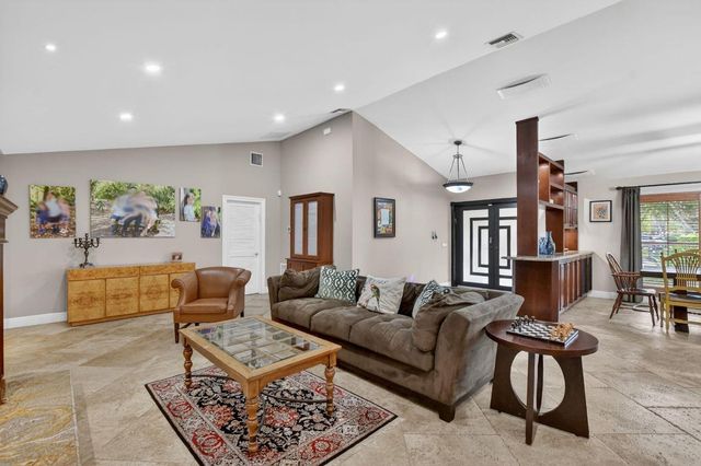 20894 Escudo Drive, Boca Raton, FL 33433