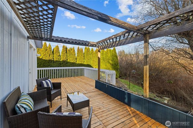 6980 Taurus Lane NE, Bremerton, WA 98311