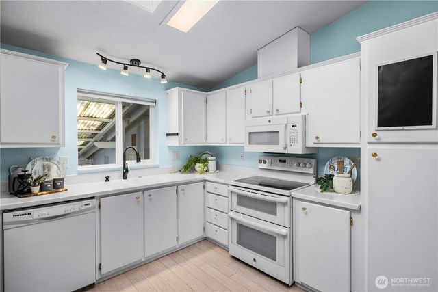 6980 Taurus Lane NE, Bremerton, WA 98311