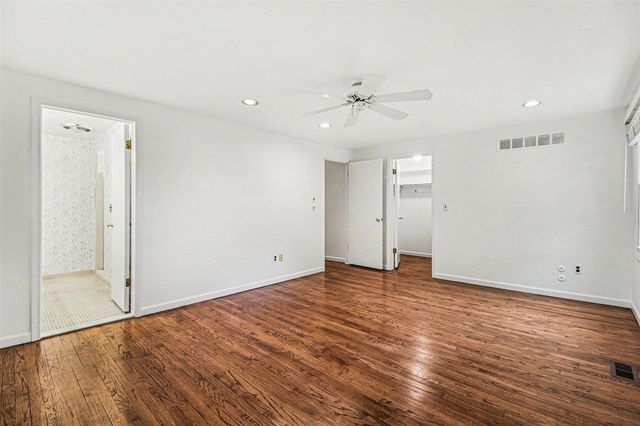 7 Barbour Lane 11, Bloomfield Hills, MI 48304