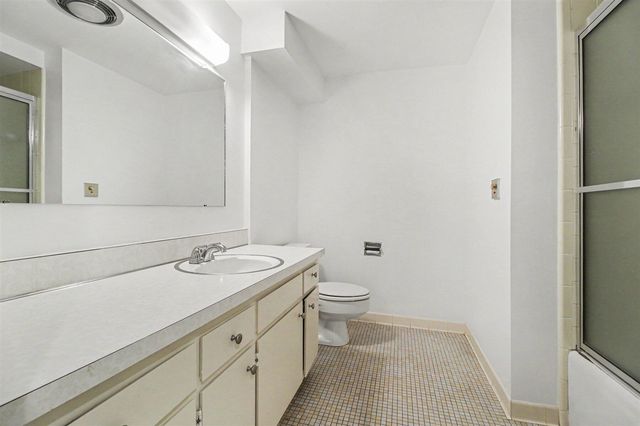 7 Barbour Lane 11, Bloomfield Hills, MI 48304