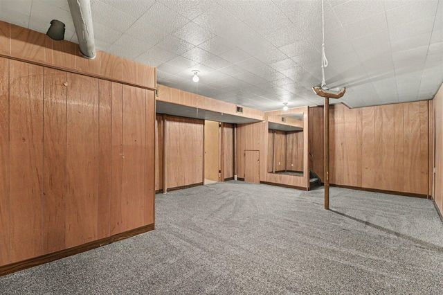 7 Barbour Lane 11, Bloomfield Hills, MI 48304