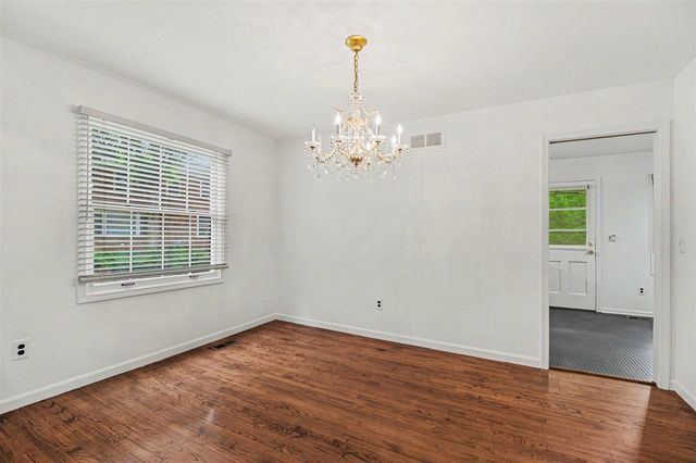 7 Barbour Lane 11, Bloomfield Hills, MI 48304