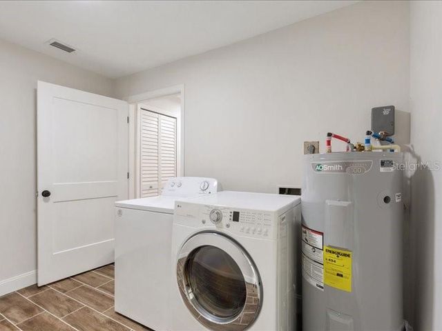 1941 SETTLEMENT ROAD 11, Venice, FL 34285