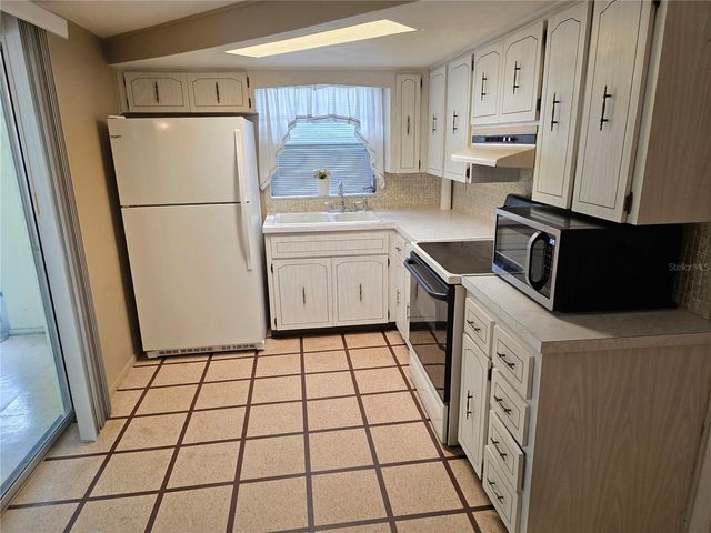 9920 RICHWOOD LANE, Port Richey, FL 34668