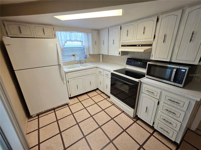 9920 RICHWOOD LANE, Port Richey, FL 34668