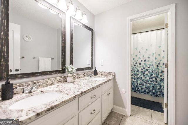 302 Erin Way, Warner Robins, GA 31088