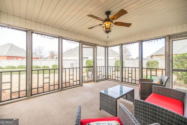 302 Erin Way, Warner Robins, GA 31088