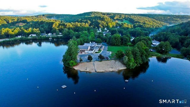 389 East Street, Stafford, CT 06076