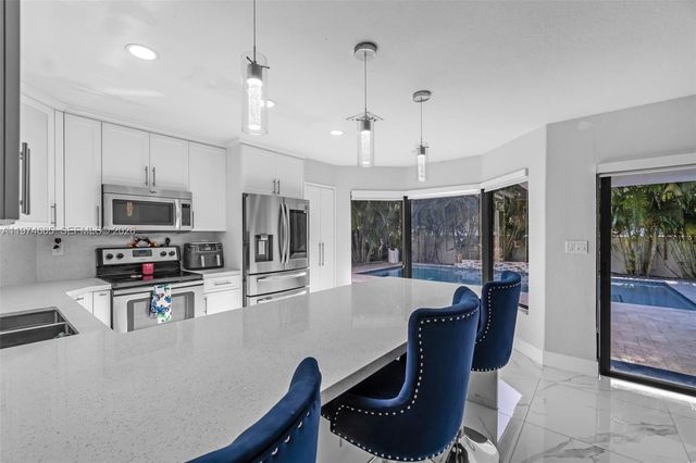 4342 SW 159th Path, Miami, FL 33185