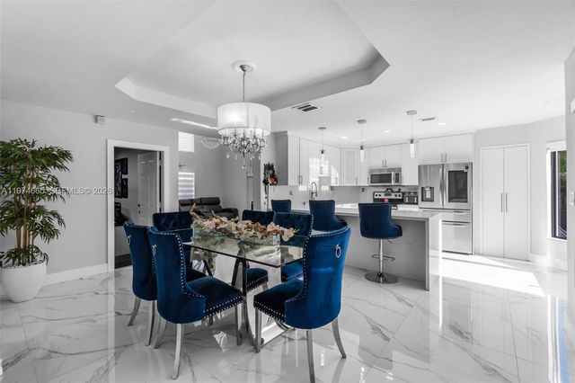 4342 SW 159th Path, Miami, FL 33185