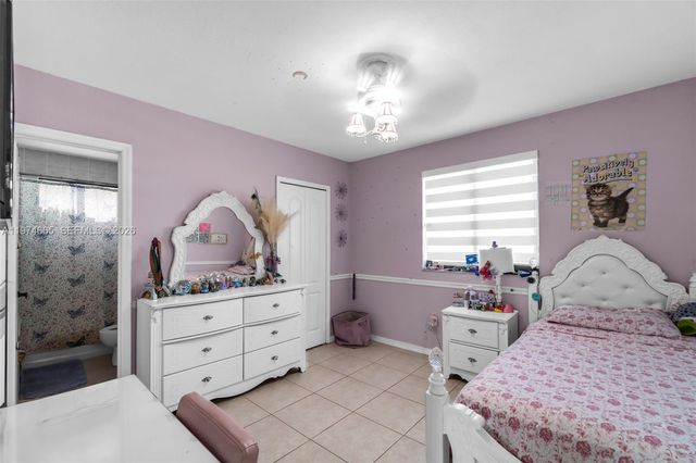 4342 SW 159th Path, Miami, FL 33185