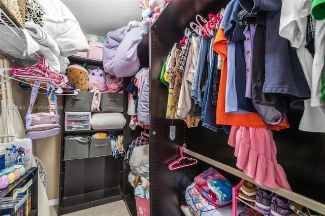 4342 SW 159th Path, Miami, FL 33185