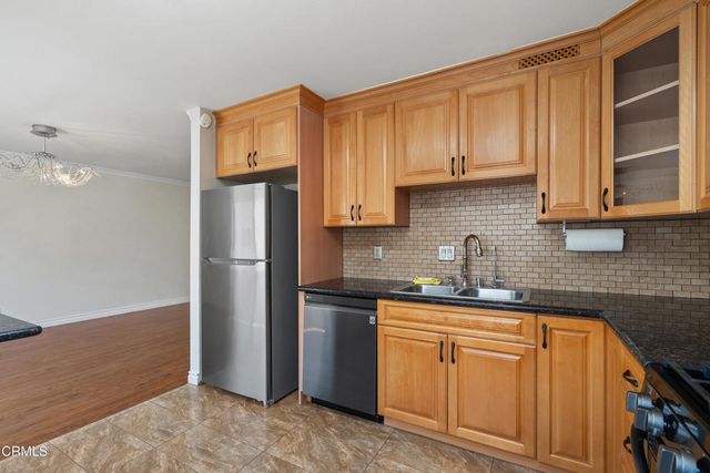 9503 Via Venezia, Burbank, CA 91504