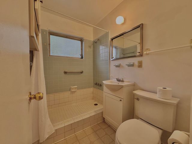 325 Avon Lane, Mary Esther, FL 32569