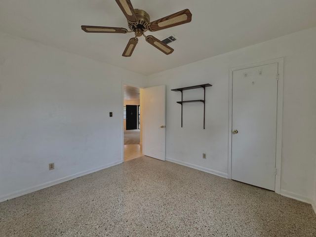325 Avon Lane, Mary Esther, FL 32569